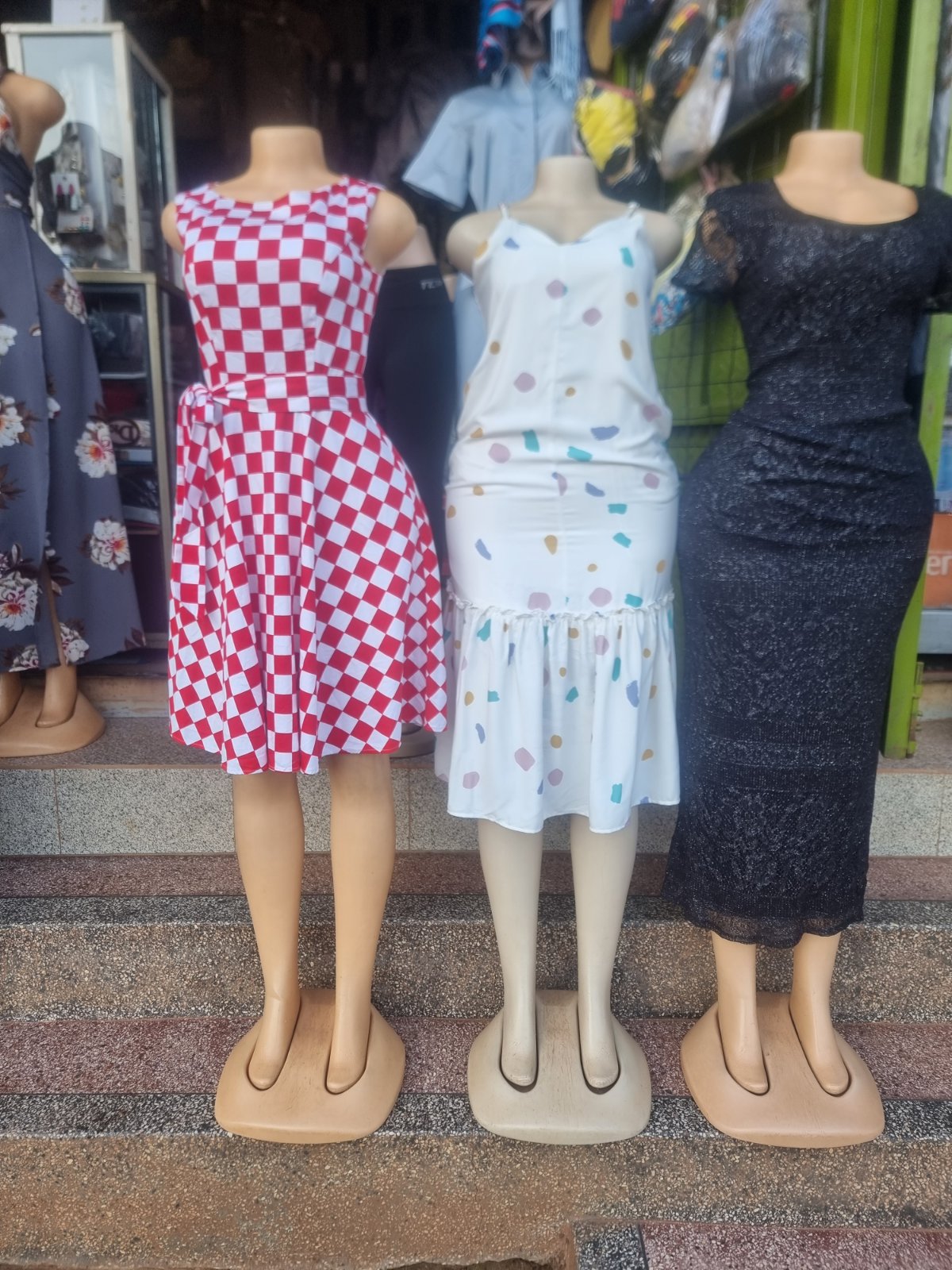 WENDYZ KAFTAN AND SECOND HAND CLOTHES